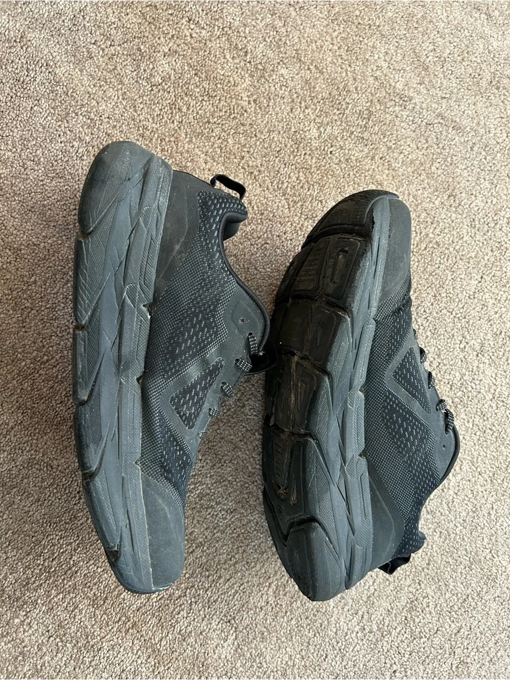 Skechers Men’s Black Athletic Max Cushion Trainers